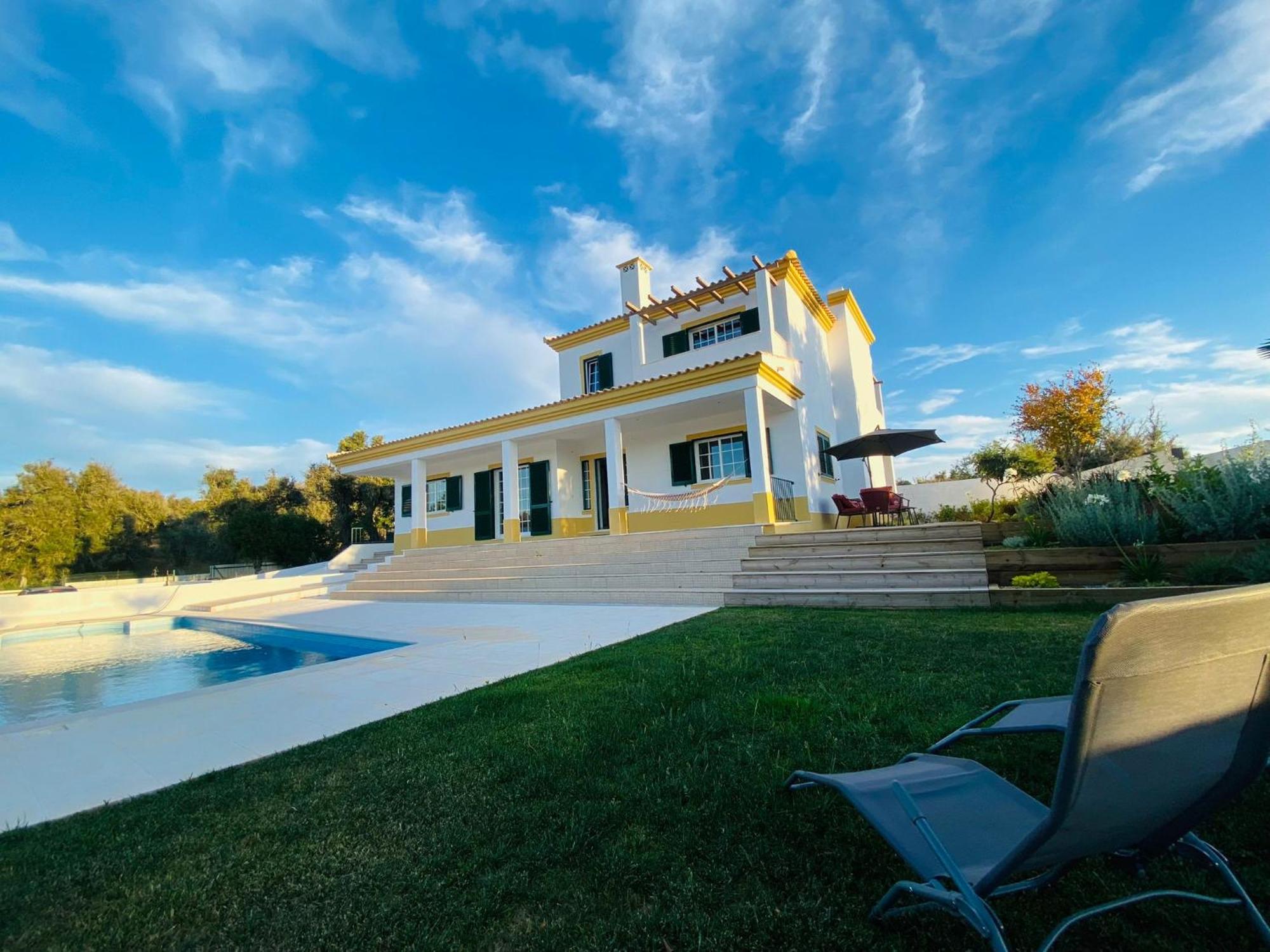 Ferienhaus Vivenda Soares Estômbar